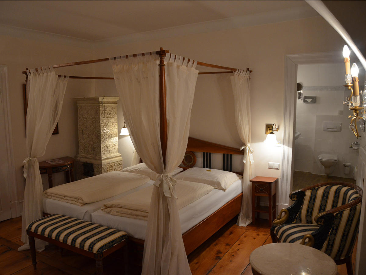Schlosshotel Neckarbischofsheim Szoba fotó