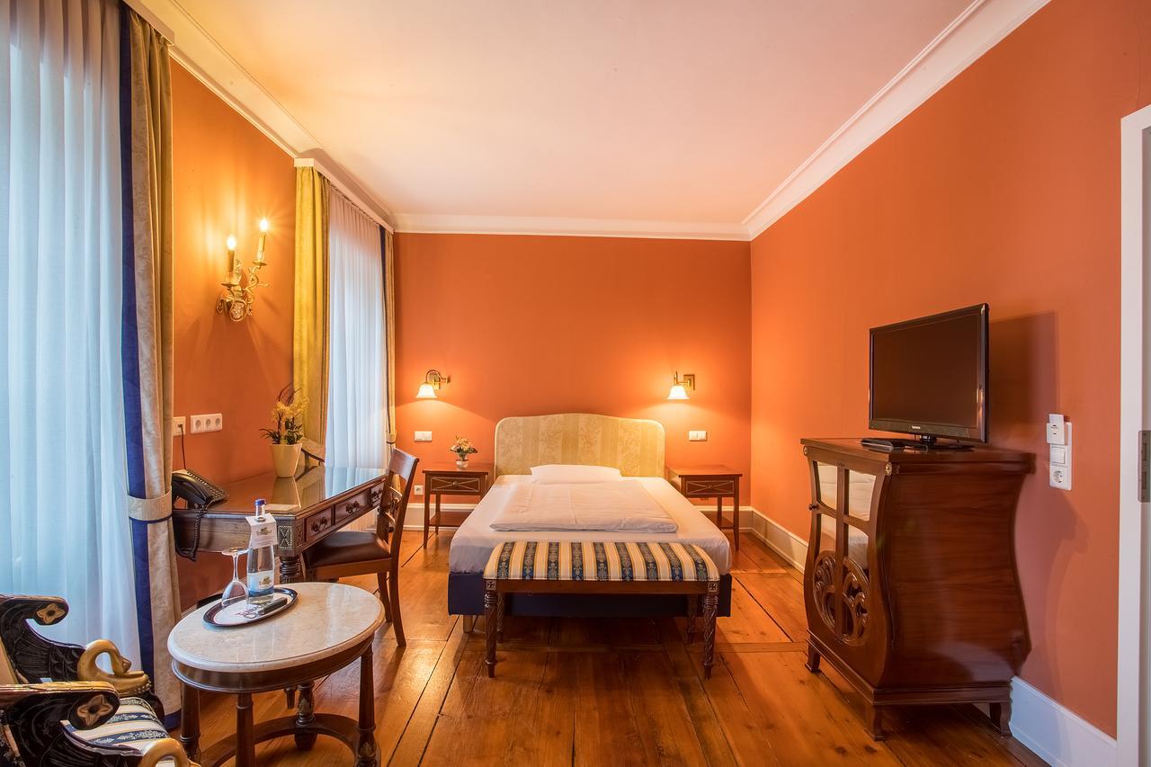 Schlosshotel Neckarbischofsheim Kültér fotó