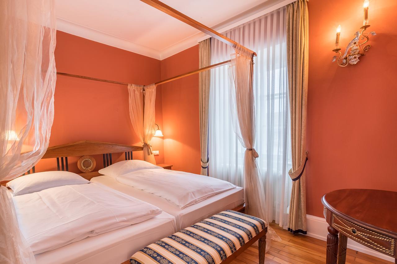 Schlosshotel Neckarbischofsheim Kültér fotó